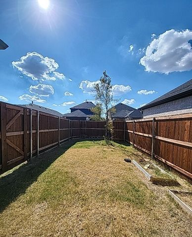 2825 Holland Court, Celina, TX 75009