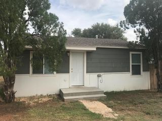 510 Avenue G, Shallowater, TX 79363