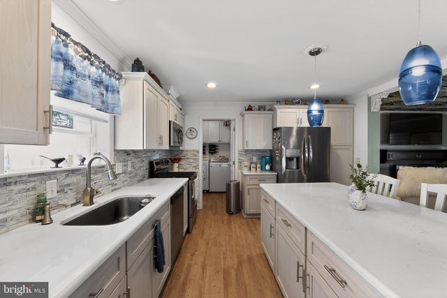 50 MIDDLEMARCH RD, Douglassville, PA 19518