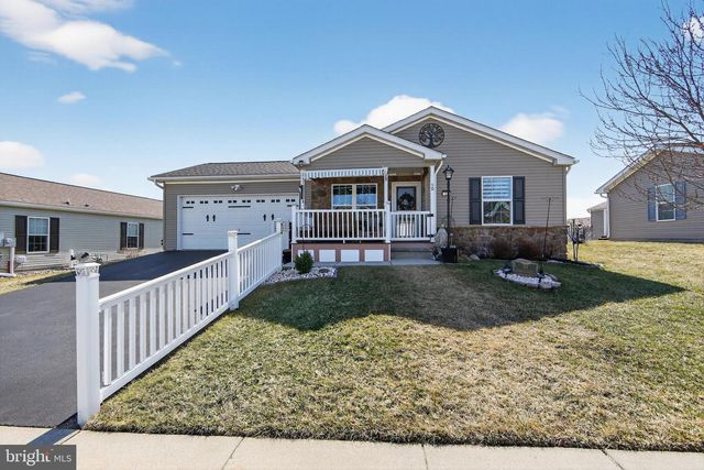 50 MIDDLEMARCH RD, Douglassville, PA 19518