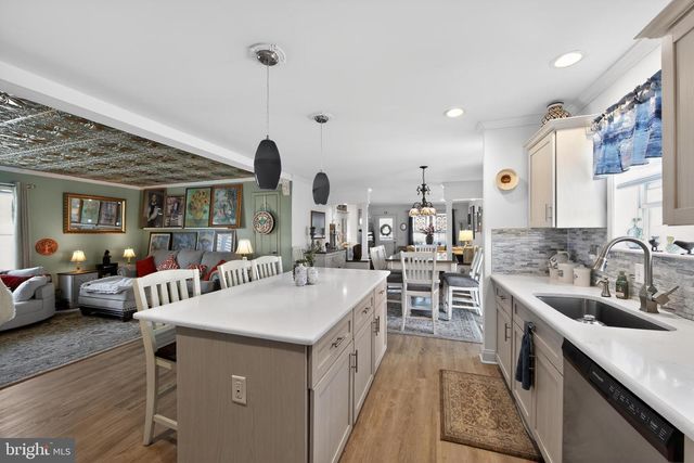 50 MIDDLEMARCH RD, Douglassville, PA 19518