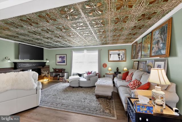 50 MIDDLEMARCH RD, Douglassville, PA 19518