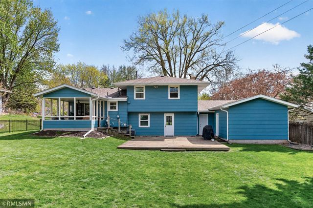 2479 Hillside Road, White Bear Lake, MN 55110
