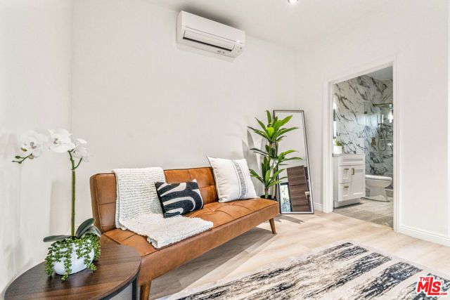 2315 Loma Vista Place, Los Angeles, CA 90039