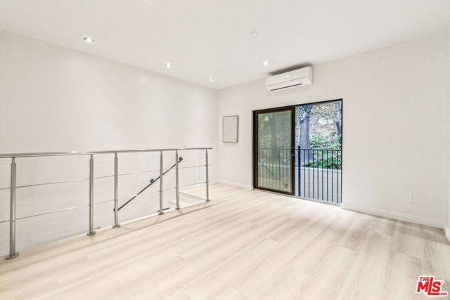 2315 Loma Vista Place, Los Angeles, CA 90039