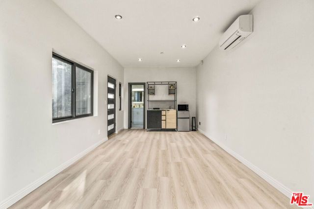 2315 Loma Vista Place, Los Angeles, CA 90039