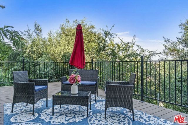 2315 Loma Vista Place, Los Angeles, CA 90039