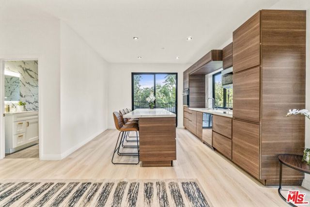 2315 Loma Vista Place, Los Angeles, CA 90039