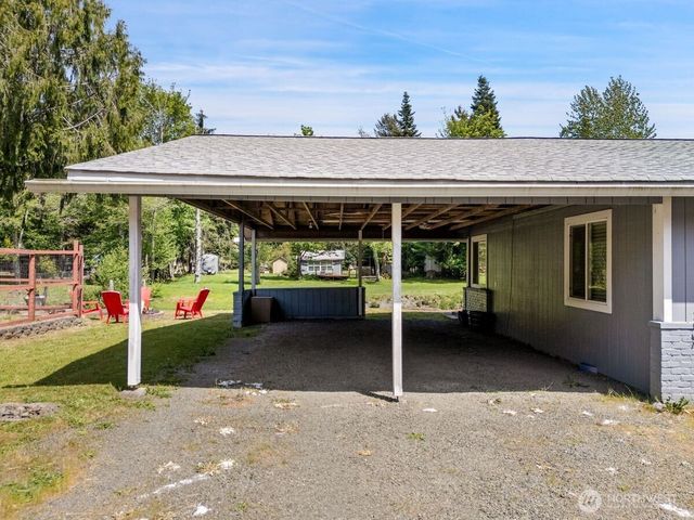 560 Mountain Trail Road, Brinnon, WA 98320