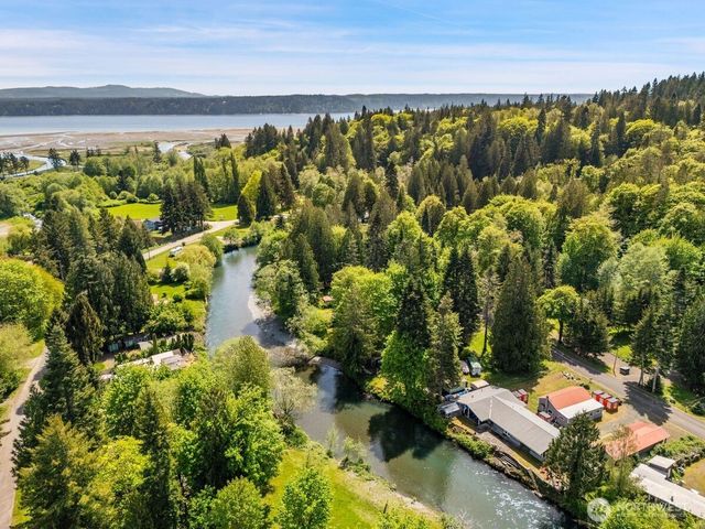 560 Mountain Trail Road, Brinnon, WA 98320
