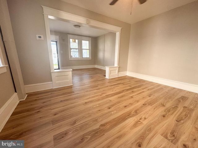 27 E ADAMS ST, Paulsboro, NJ 08066