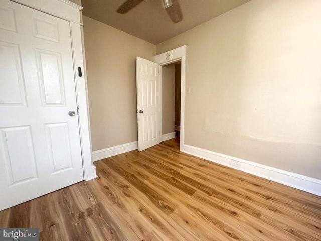 27 E ADAMS ST, Paulsboro, NJ 08066