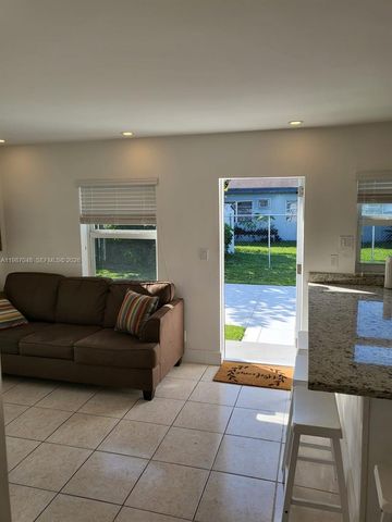 6130 Grant St 2, Hollywood, FL 33024