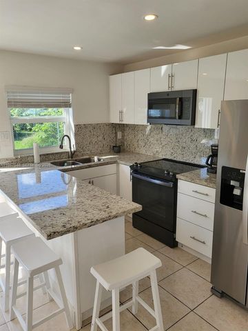 6130 Grant St 2, Hollywood, FL 33024