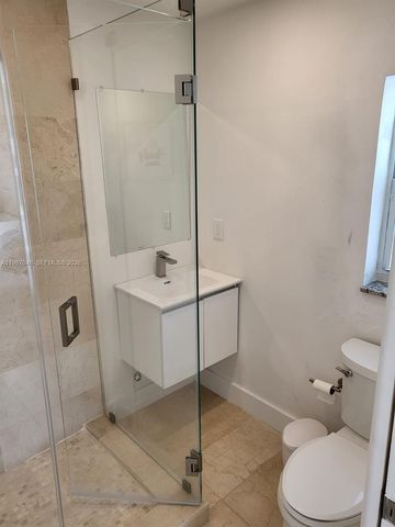 6130 Grant St 2, Hollywood, FL 33024