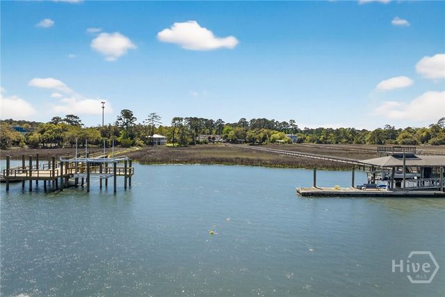 222 East Point Drive, Savannah, GA 31410