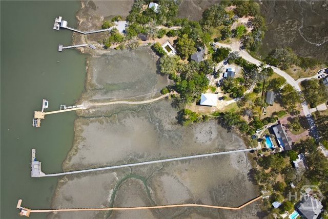 222 East Point Drive, Savannah, GA 31410