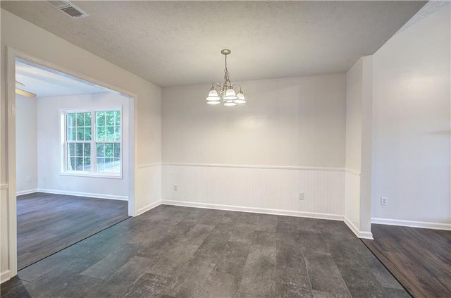 302 Crystal Creek Drive, Jasper, GA 30143