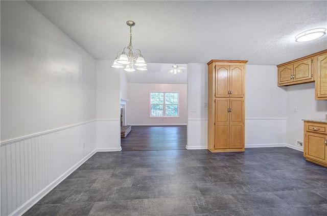 302 Crystal Creek Drive, Jasper, GA 30143