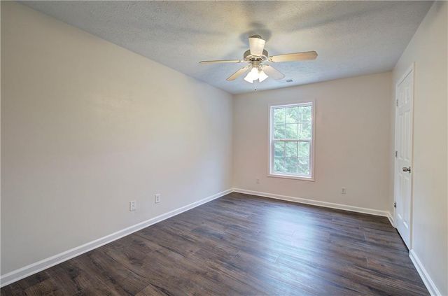 302 Crystal Creek Drive, Jasper, GA 30143