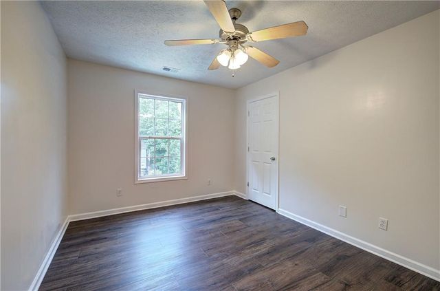 302 Crystal Creek Drive, Jasper, GA 30143
