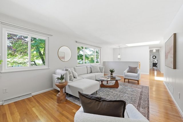 379 Singletary Lane, Framingham, MA 01702