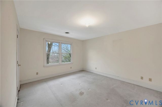 10429 Jordan Pky, Hopewell, VA 23860