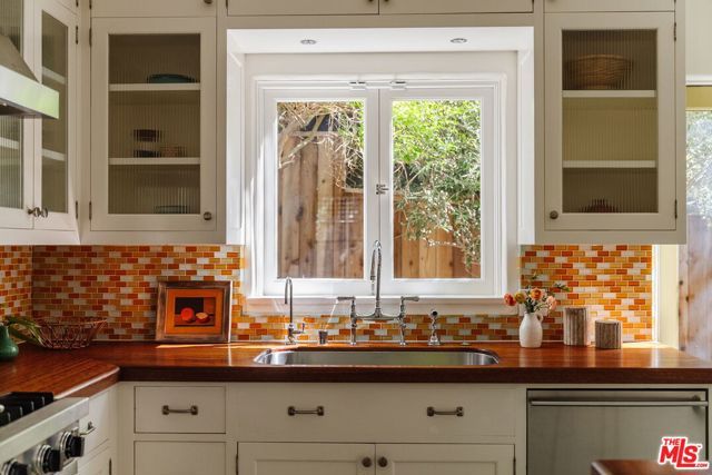 2452 Lanterman Terrace, Los Angeles, CA 90039