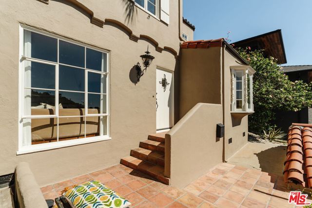 2452 Lanterman Terrace, Los Angeles, CA 90039