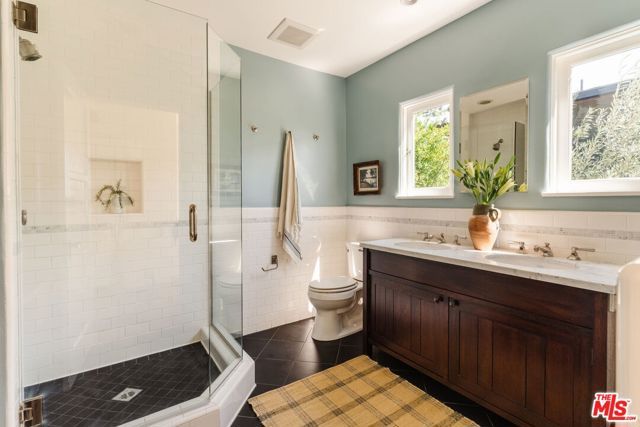 2452 Lanterman Terrace, Los Angeles, CA 90039