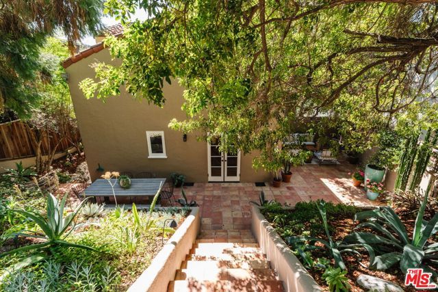 2452 Lanterman Terrace, Los Angeles, CA 90039