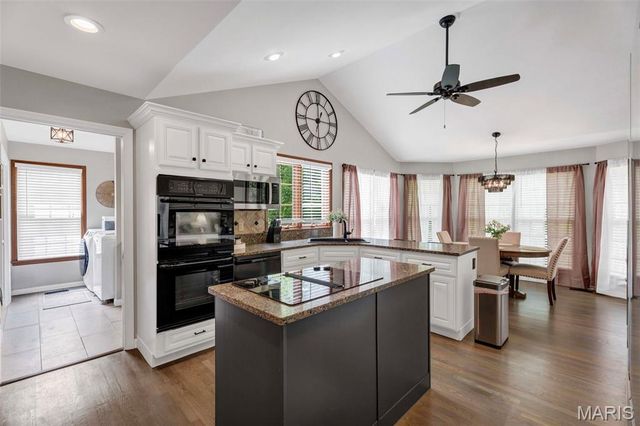 9833 Eagle Hill Lane, Sunset Hills, MO 63127