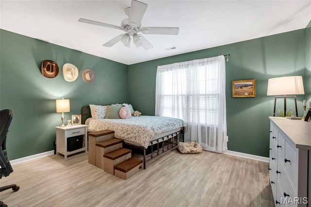 9833 Eagle Hill Lane, Sunset Hills, MO 63127