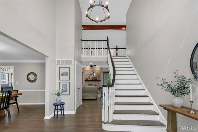 9833 Eagle Hill Lane, Sunset Hills, MO 63127
