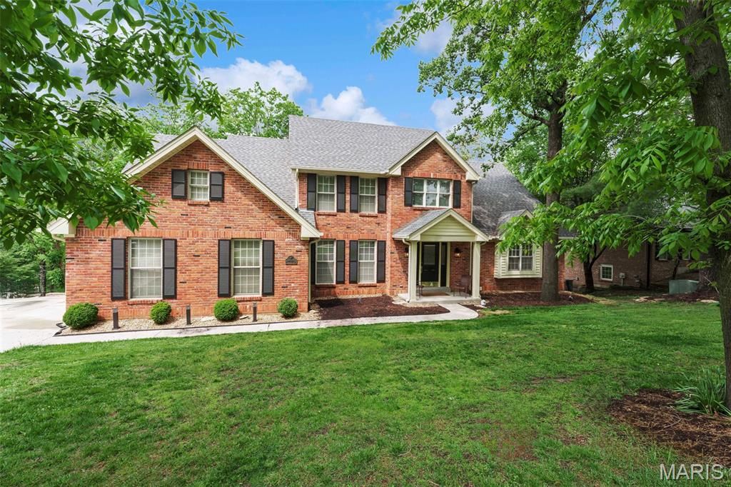 9833 Eagle Hill Lane, Sunset Hills, MO 63127
