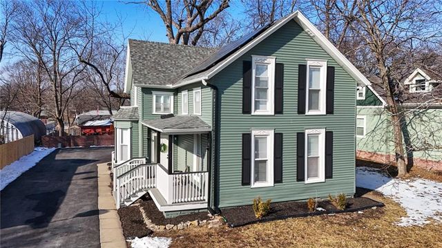 216 Main Street, Wellsville, KS 66092