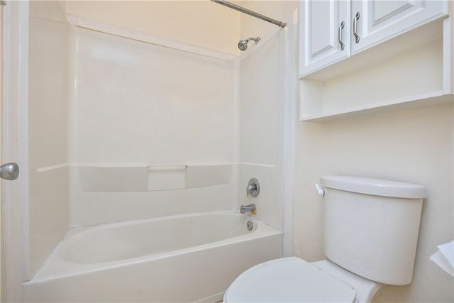 730 Santa Anita Dr, Kingsville, TX 78363