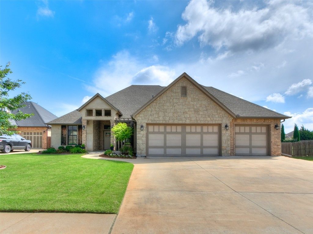 609 Newport Bridge Drive, Edmond, OK 73034