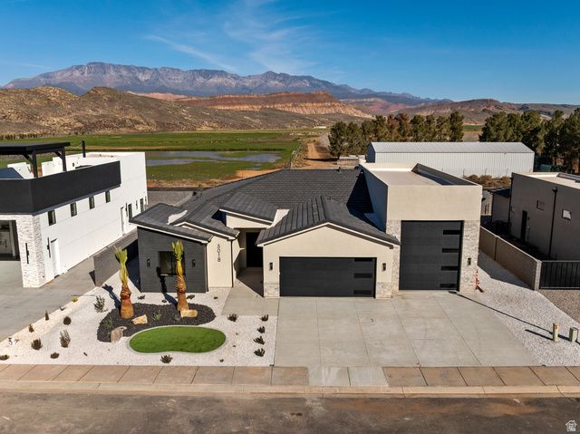 5018 W 1930 S, Hurricane, UT 84737