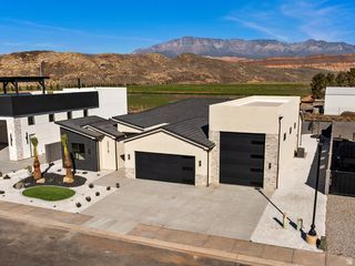 5018 W 1930 S, Hurricane, UT 84737