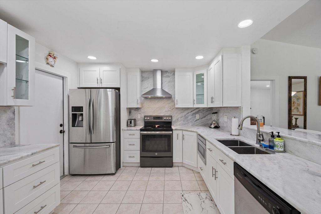 14122 Citrus Drive, Loxahatchee Groves, FL 33470