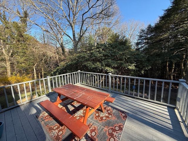 275 Lake Shore Drive, Barnstable, MA 02648