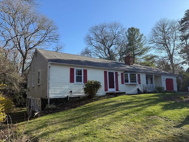 275 Lake Shore Drive, Barnstable, MA 02648