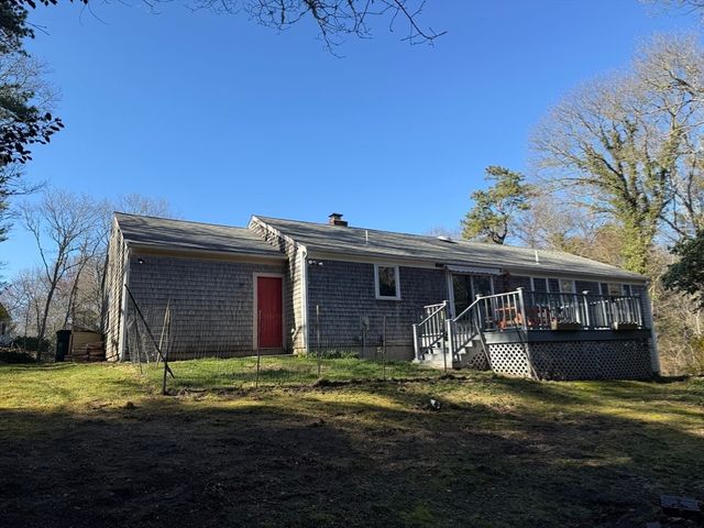 275 Lake Shore Drive, Barnstable, MA 02648