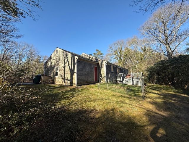 275 Lake Shore Drive, Barnstable, MA 02648
