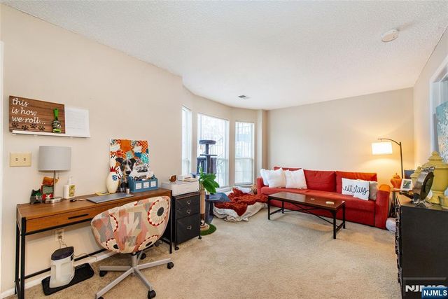 1206 Sycamore Lane, Mahwah, NJ 07430