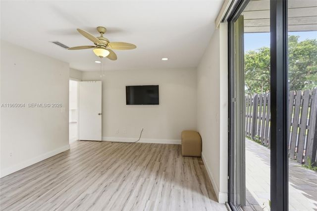 5726 Fox Hollow Drive A, Boca Raton, FL 33486