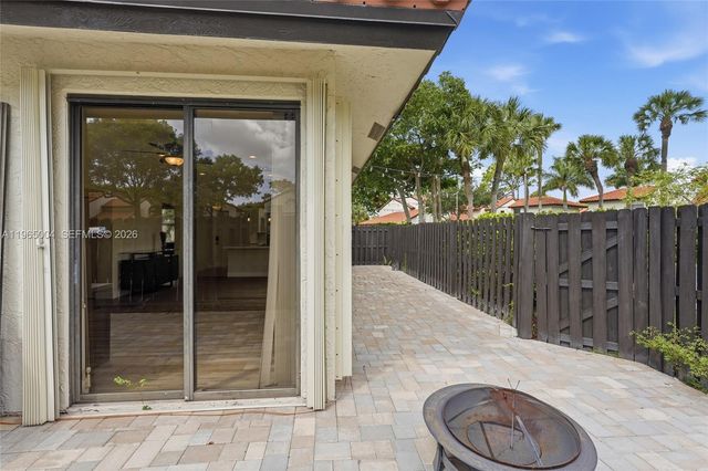 5726 Fox Hollow Drive A, Boca Raton, FL 33486
