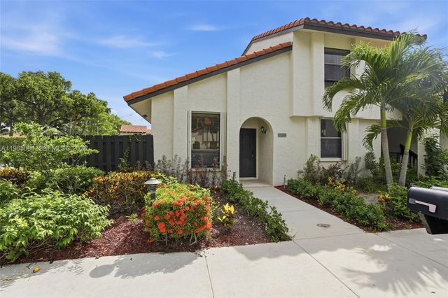 5726 Fox Hollow Drive A, Boca Raton, FL 33486