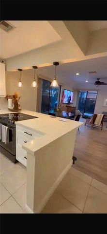 5726 Fox Hollow Drive A, Boca Raton, FL 33486